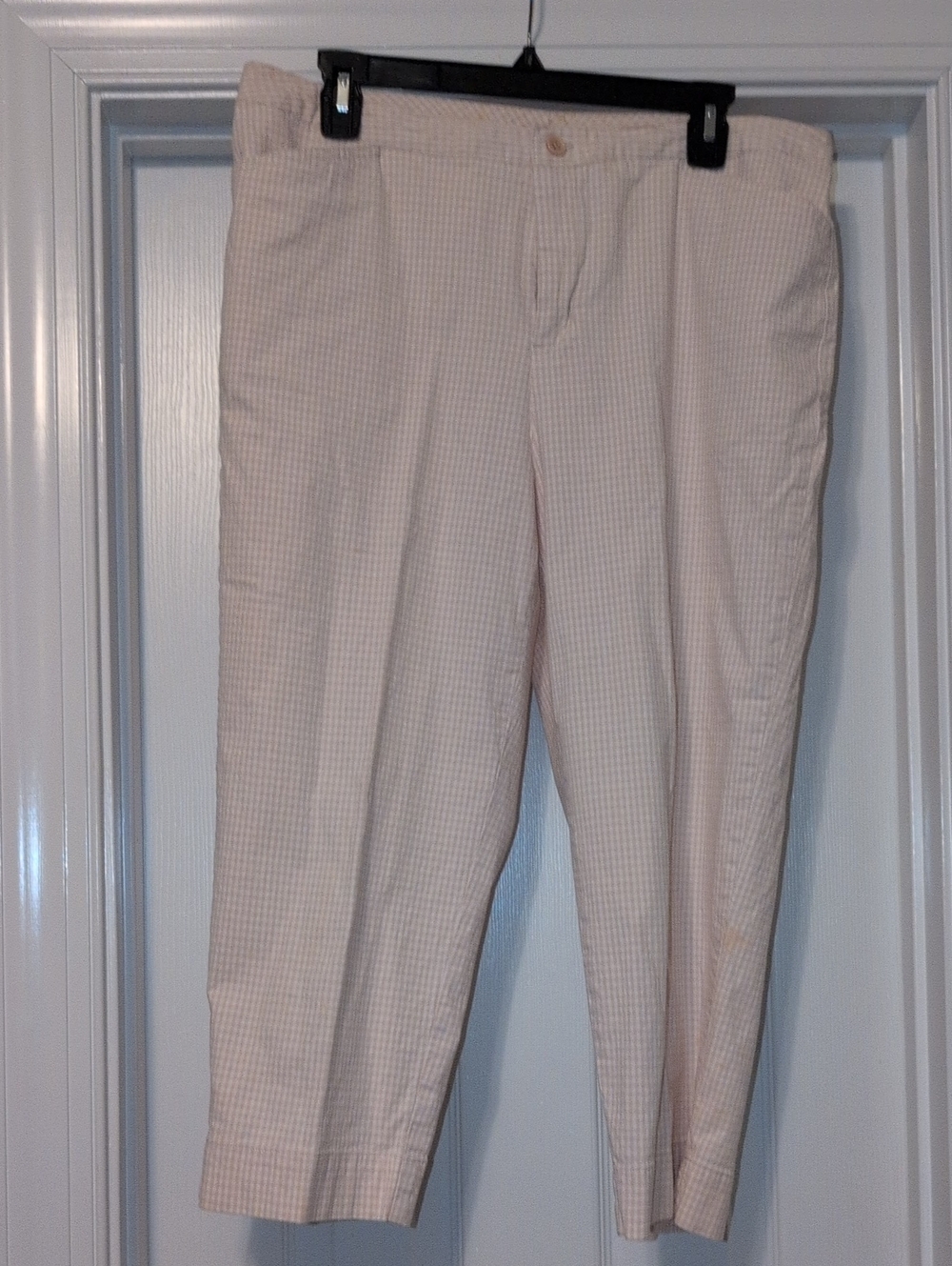 croft & barrow Beige And White Cropped Seersucker Pants